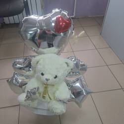 Композиция из шаров для влюбленных